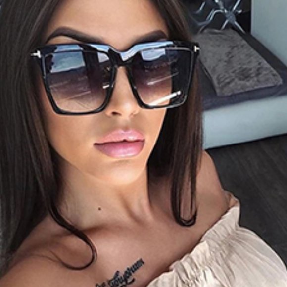 Oversized square sunglasses - Picture 2 of 5